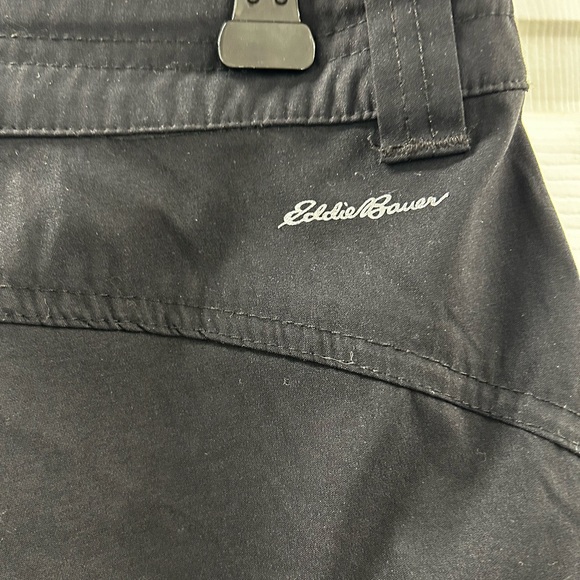 3/$25 EDDIE BAUER Crop pant - Picture 3 of 4